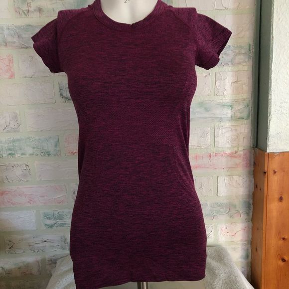 Lululemon swiftly t shirt - Picture 1 of 5